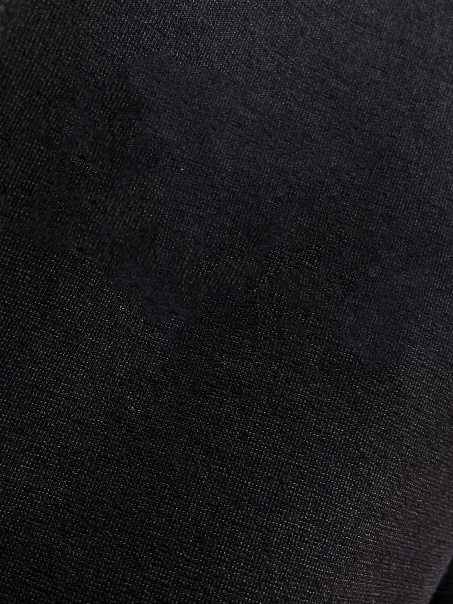 🅿️420 [Lv Louis Vuitton] (Fat Man Gospel) Hot-selling suit is coming. Focus on the original version of the official website. 2025 new hot-selling cardigan and sweatshirt suit. The original order is the best. 🇭🇰The meticulous work of top designers is dedicated to a fitting and perfect upper body effect. All-natural high-quality Roman cotton 100%, close-fitting comfort, noble and elegant! Original hardware embodies elegance and nobility! Counter size: M-5XL (maximum wear up to 220 pounds)